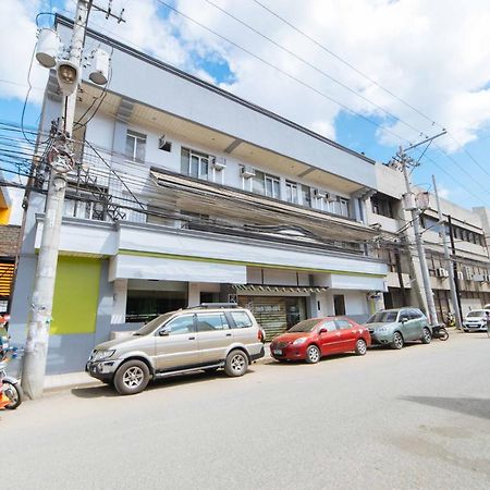 Reddoorz Plus Near San Pedro Cathedral Davao City Extérieur photo
