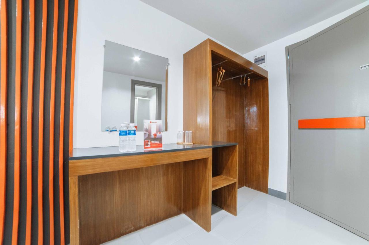 Reddoorz Plus Near San Pedro Cathedral Davao City Extérieur photo