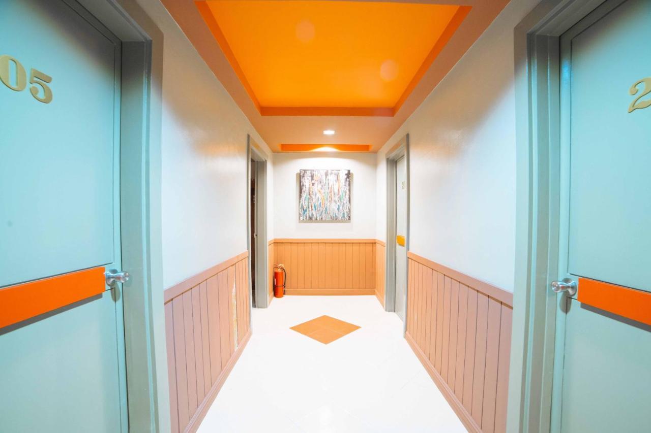 Reddoorz Plus Near San Pedro Cathedral Davao City Extérieur photo