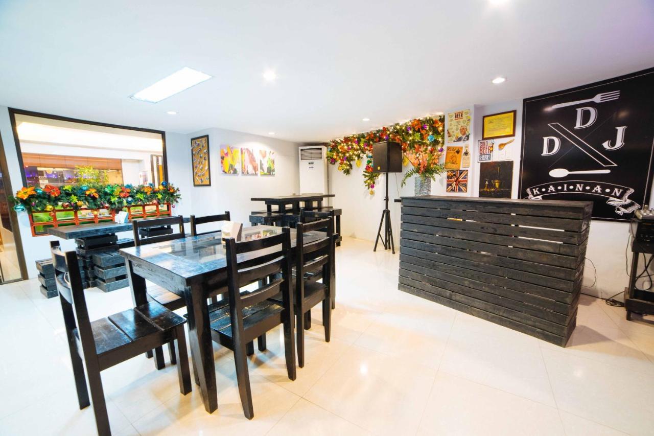 Reddoorz Plus Near San Pedro Cathedral Davao City Extérieur photo